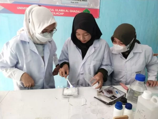 Mahasiswa Prodi Teknik Kimia UNUGHA Ciptakan Sabun dari Limbah Minyak Goreng